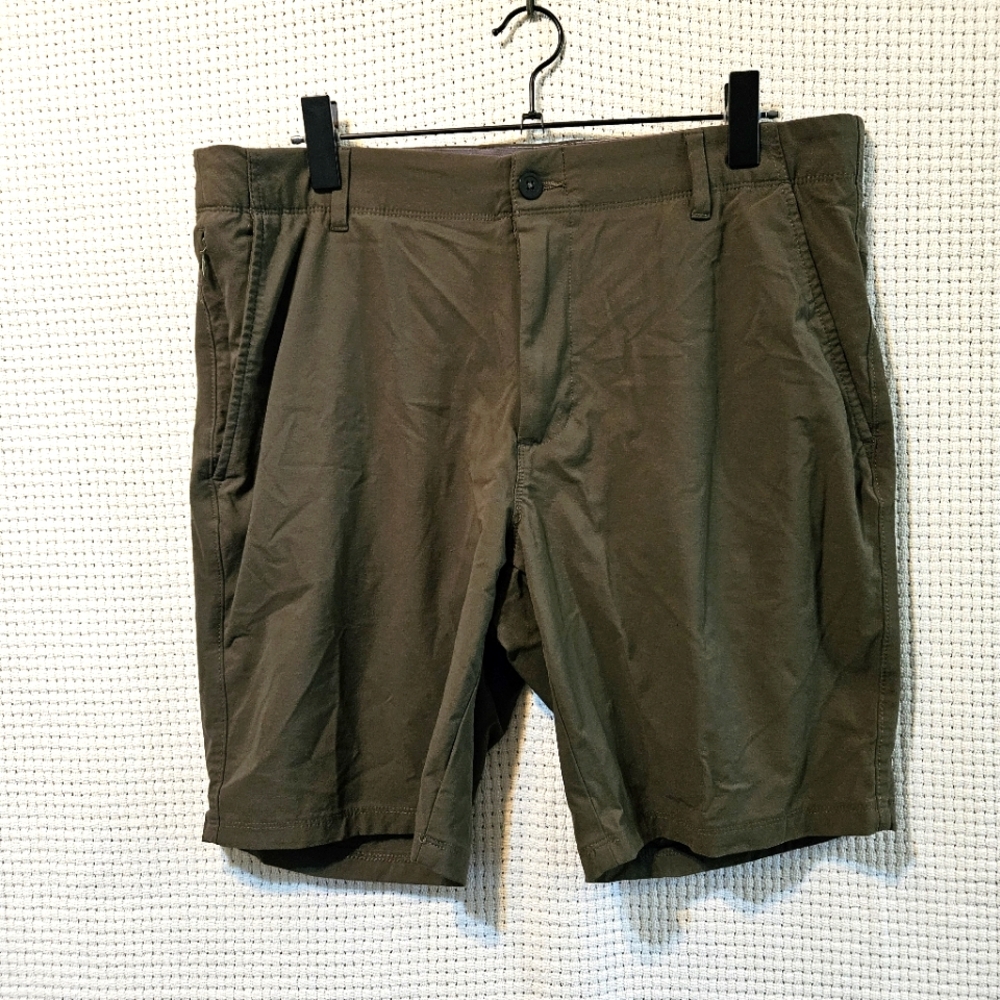 Denver Hayes Sz 38 Men's Olive Green Shorts